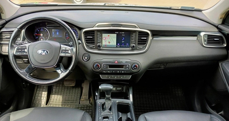 Kia Sorento cena 107800 przebieg: 170765, rok produkcji 2018 z Biskupiec małe 781